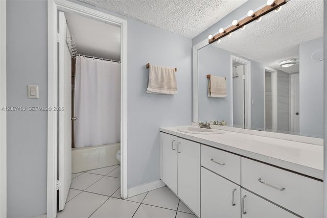 1351 NE Miami Gardens Drive PH1725E, Miami, FL 33179
