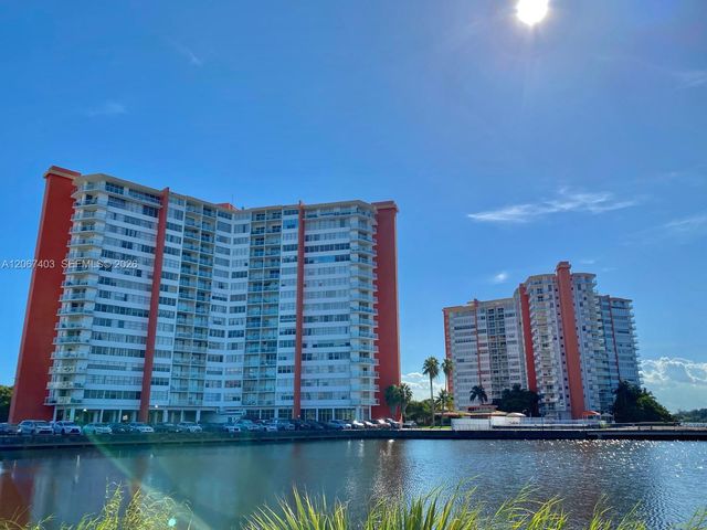1351 NE Miami Gardens Drive PH1725E, Miami, FL 33179