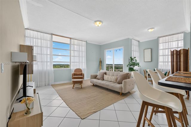 1351 NE Miami Gardens Drive PH1725E, Miami, FL 33179