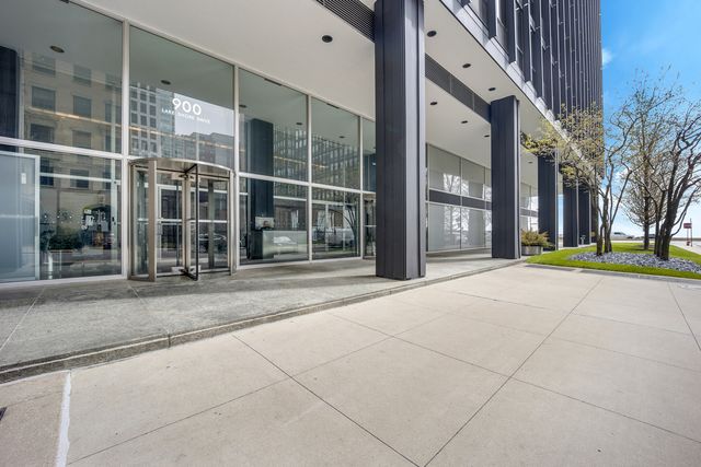 900 N LAKE SHORE Drive 1706, Chicago, IL 60611