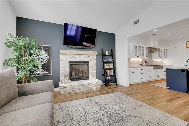 994 Mayflower Way, Yuba City, CA 95991