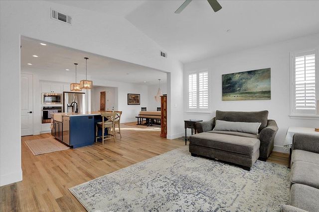 994 Mayflower Way, Yuba City, CA 95991