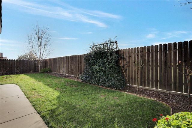 994 Mayflower Way, Yuba City, CA 95991