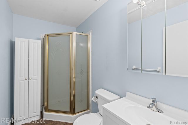 580 Oakbrook Circle, Flushing, MI 48433