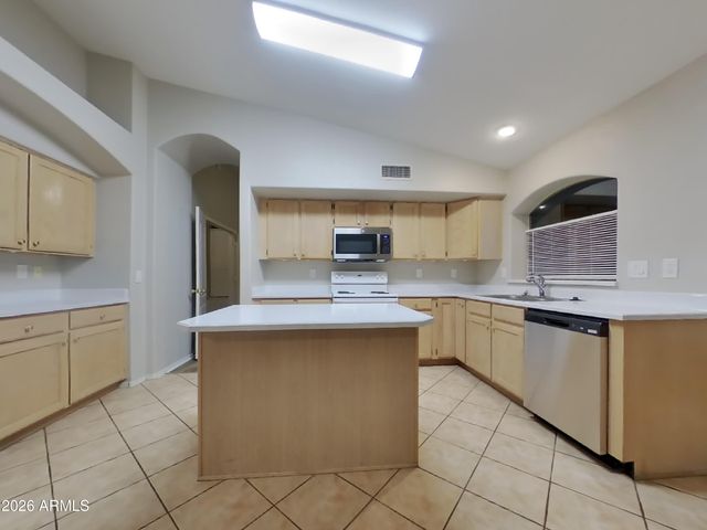 3021 S WOODRUFF Street, Mesa, AZ 85212