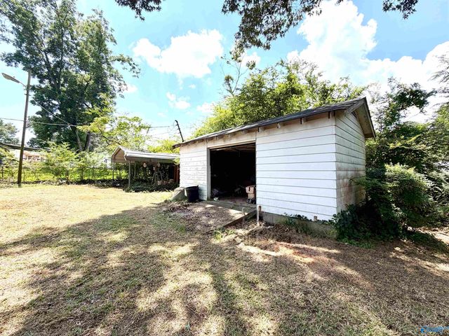 2116 Argyle Way, Gadsden, AL 35904