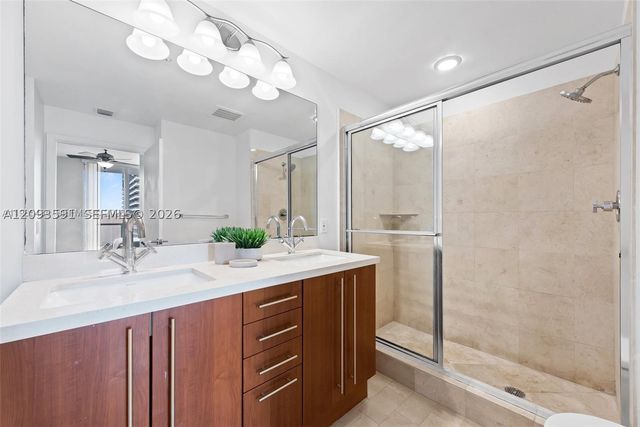 79 SW 12th St 2503-S, Miami, FL 33130