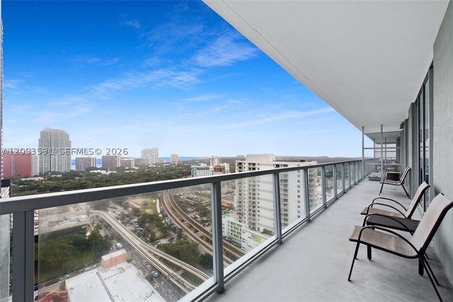79 SW 12th St 2503-S, Miami, FL 33130