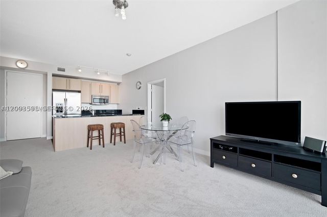 79 SW 12th St 2503-S, Miami, FL 33130