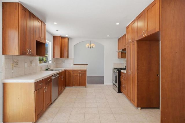 617 Pebble Drive, El Sobrante, CA 94803
