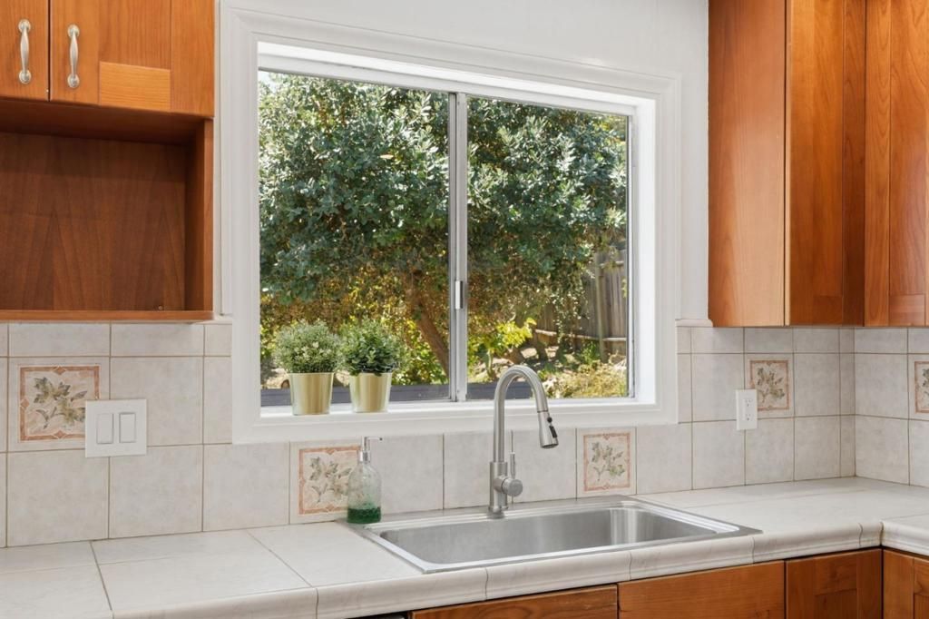 Image 14 of property listing at 617 Pebble Drive, El Sobrante, CA 94803