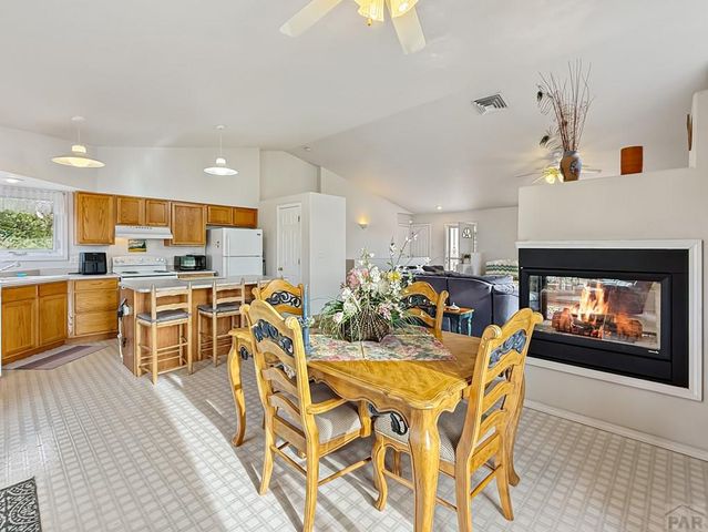 409 W Baldwyn Dr, Pueblo West, CO 81007
