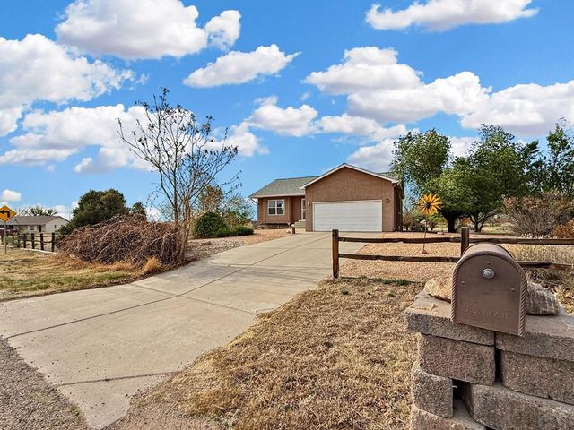 409 W Baldwyn Dr, Pueblo West, CO 81007