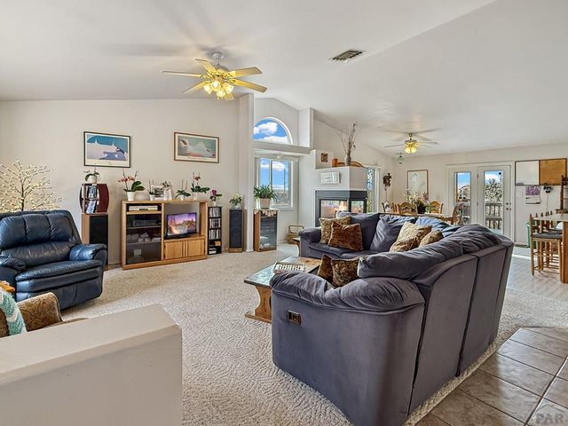 409 W Baldwyn Dr, Pueblo West, CO 81007