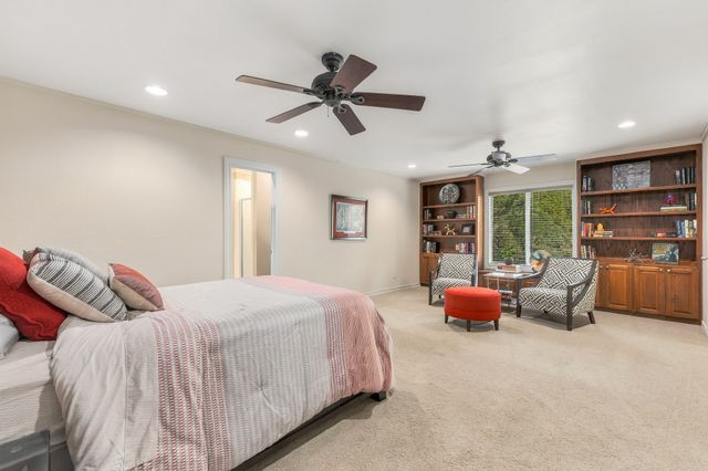 2119 N Fielder Road, Arlington, TX 76012