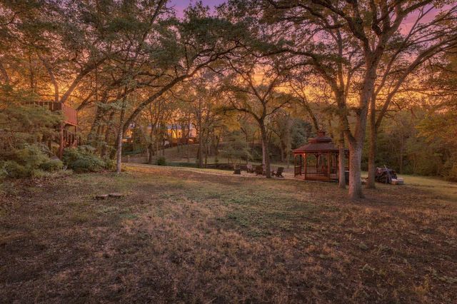 2119 N Fielder Road, Arlington, TX 76012