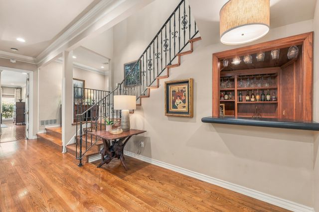 2119 N Fielder Road, Arlington, TX 76012