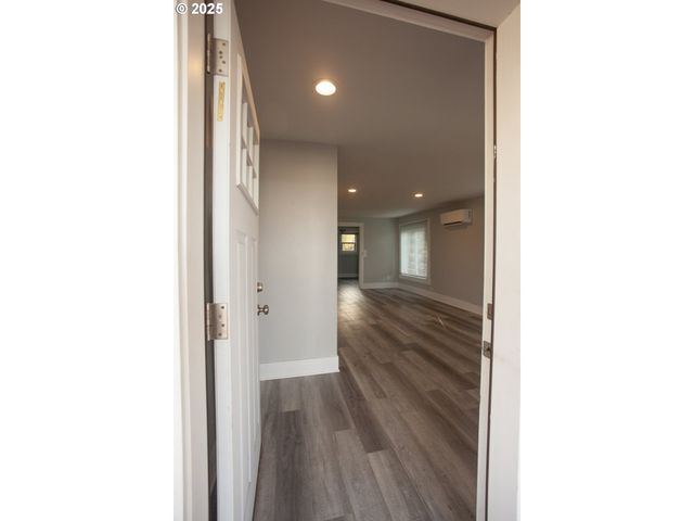 318 WILLAMETTE St, Oregon City, OR 97045