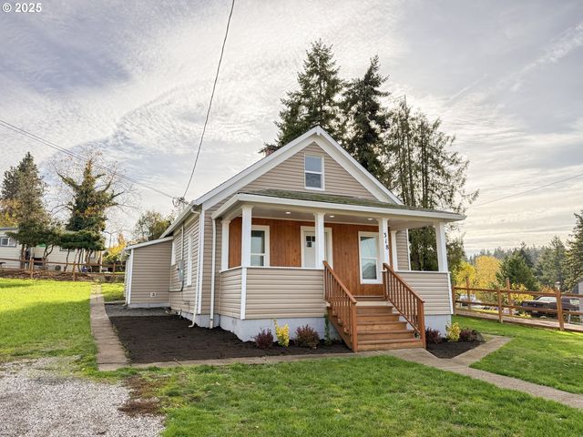 318 WILLAMETTE St, Oregon City, OR 97045