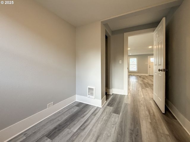 318 WILLAMETTE St, Oregon City, OR 97045