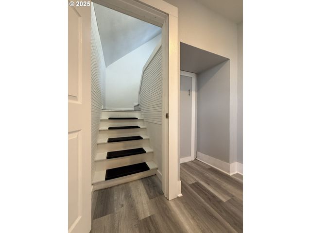 318 WILLAMETTE St, Oregon City, OR 97045