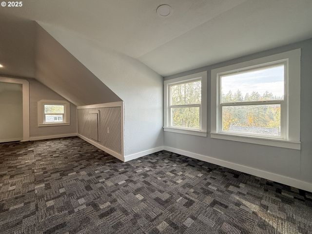 318 WILLAMETTE St, Oregon City, OR 97045