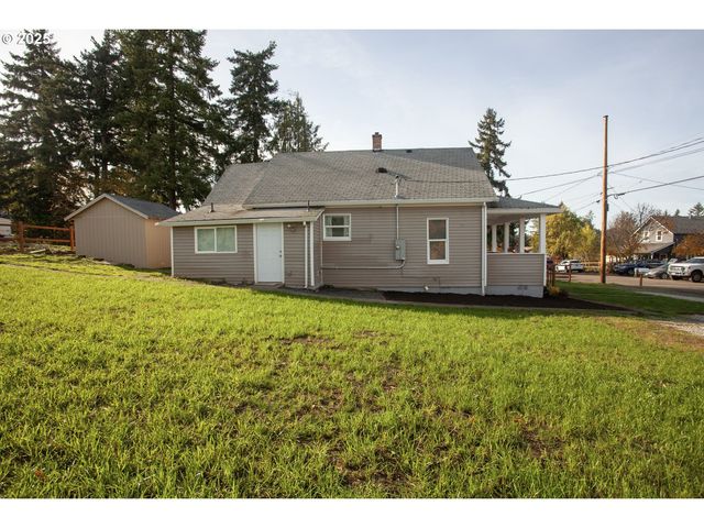 318 WILLAMETTE St, Oregon City, OR 97045