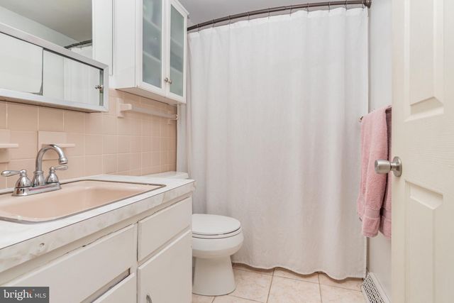 925 E OAK ST, Palmyra, PA 17078