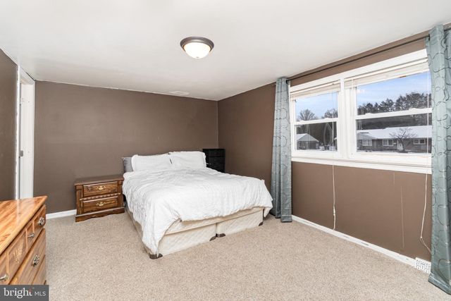 925 E OAK ST, Palmyra, PA 17078