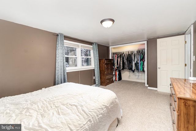 925 E OAK ST, Palmyra, PA 17078