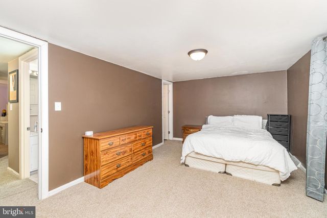 925 E OAK ST, Palmyra, PA 17078