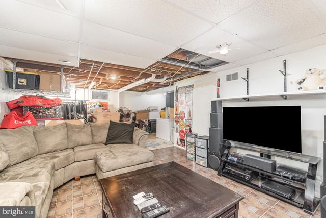 925 E OAK ST, Palmyra, PA 17078