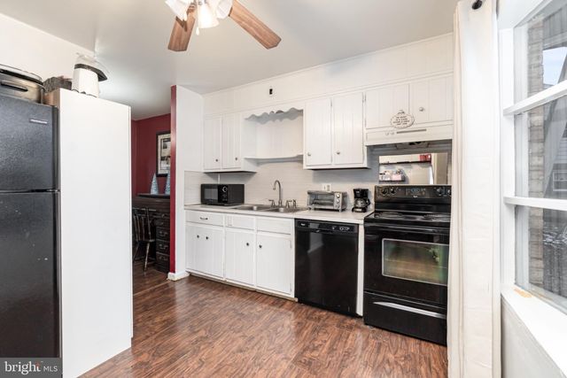 925 E OAK ST, Palmyra, PA 17078