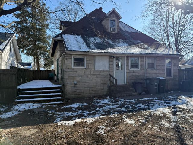 304 N 10th Street, Vincennes, IN 47591