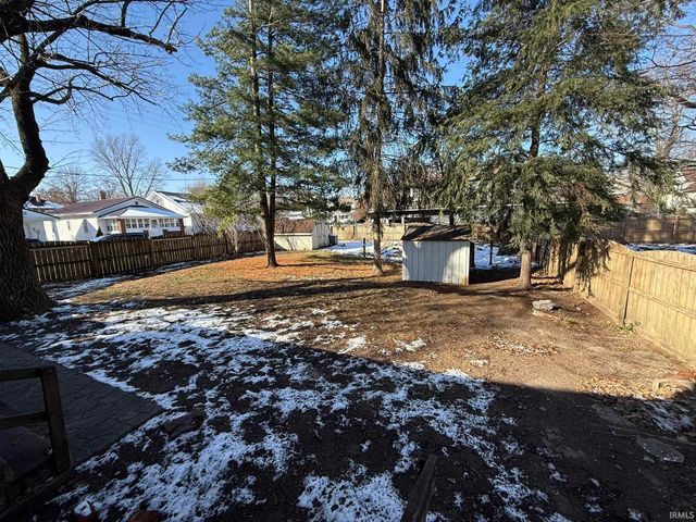 304 N 10th Street, Vincennes, IN 47591