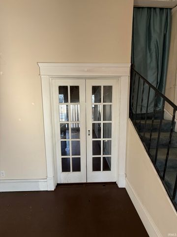 304 N 10th Street, Vincennes, IN 47591