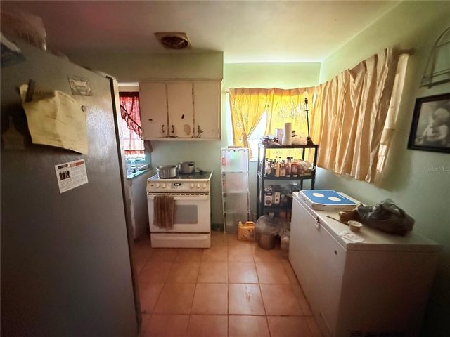 1600 27TH AVENUE S, St Petersburg, FL 33712