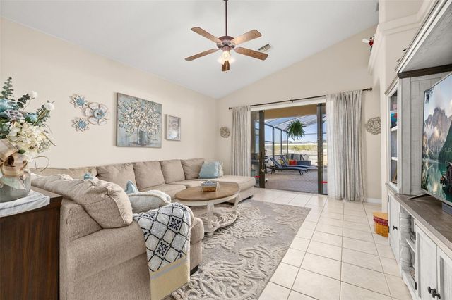 947 BRIDGEFORD CROSSING BOULEVARD, Davenport, FL 33837