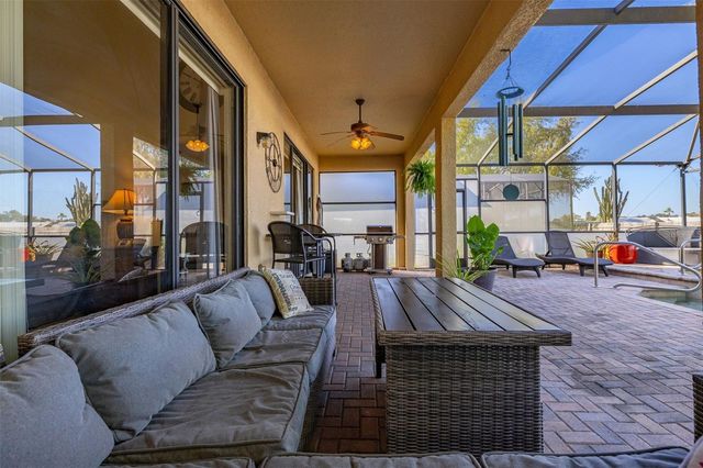 947 BRIDGEFORD CROSSING BOULEVARD, Davenport, FL 33837