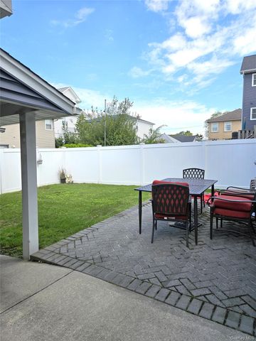 21 5th Avenue 1st Floor, East Rockaway, NY 11518