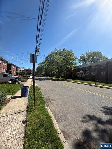 1225 Inwood Terrace, Fort Lee, NJ 07024