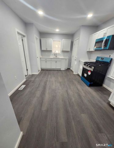 1857 Central Avenue, Bridgeport, CT 06610