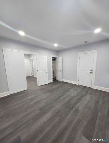 1857 Central Avenue, Bridgeport, CT 06610