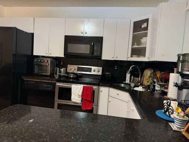 4907 NW 44th Terrace, Tamarac, FL 33319