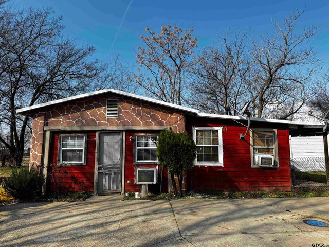 108 S Ellis Ave, Mt Pleasant, TX 75455