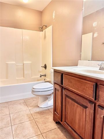 107 Ashbrook Lane, Russellville, AR 72802