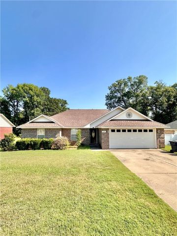 107 Ashbrook Lane, Russellville, AR 72802