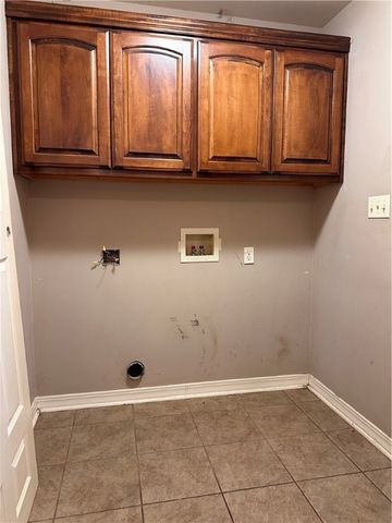 107 Ashbrook Lane, Russellville, AR 72802