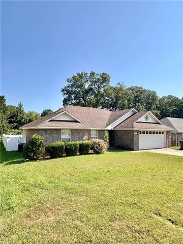 107 Ashbrook Lane, Russellville, AR 72802