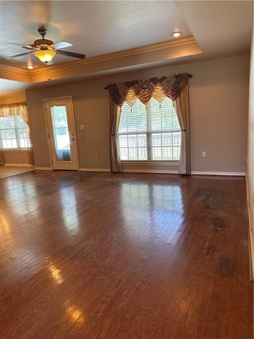 107 Ashbrook Lane, Russellville, AR 72802